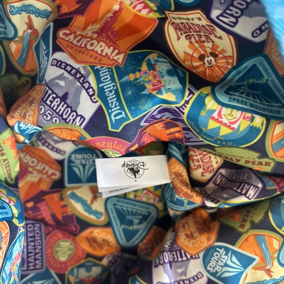 Disney World Passport Fold Over Backpack w/ Embroidered Patches - Picture 6 of 6